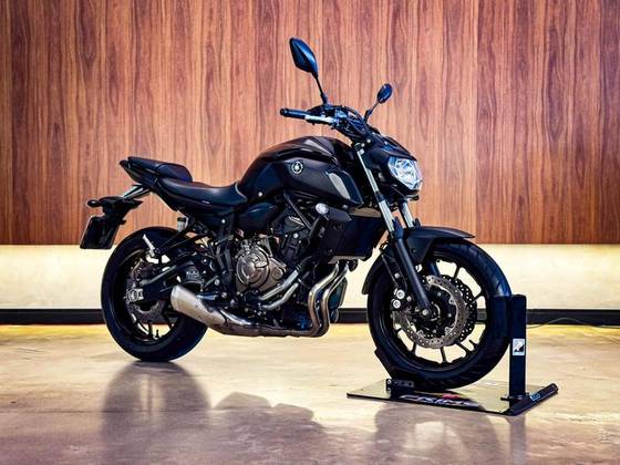 YAMAHA MT-07 ABS YAMAHA MT-07 ABS